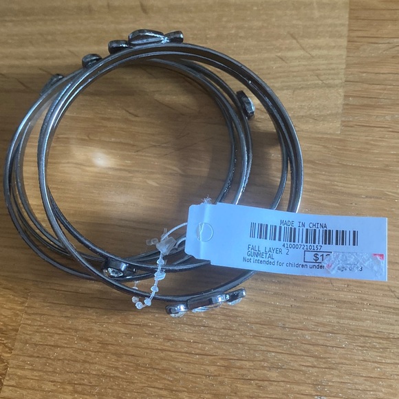 5 Piece Bangle Set Charming Charlie - Picture 2 of 3